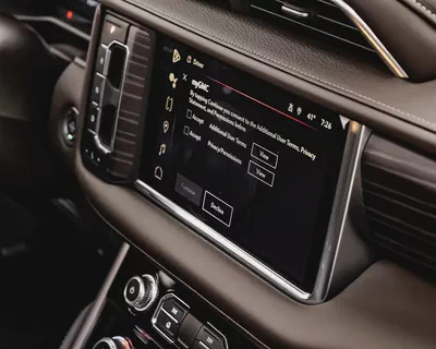 GMC YUKON DENALI - 2024 - AL GHANDI WARRANTY AND SERVICE CONTRACT - EXCELLENT CONDITION-12