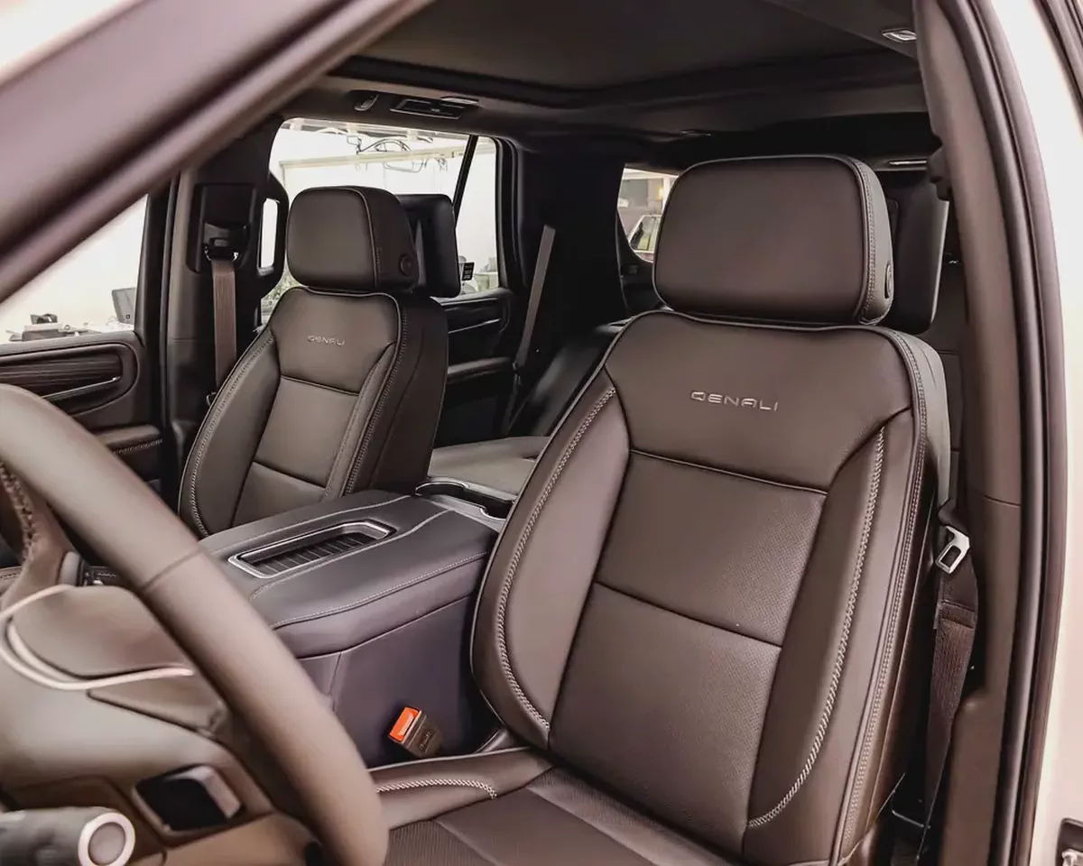 GMC YUKON DENALI - 2024 - AL GHANDI WARRANTY AND SERVICE CONTRACT - EXCELLENT CONDITION-15-15