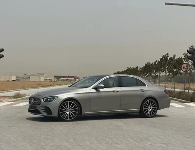 Mercedes-Benz E200 2021 / GCC Specs / 50,000 KM / Gold / Brown Interior-4