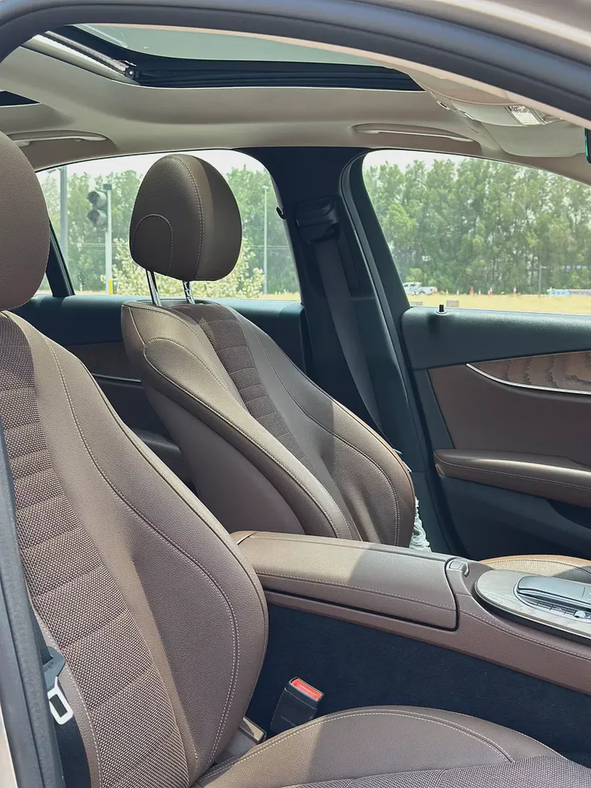 Mercedes-Benz E200 2021 / GCC Specs / 50,000 KM / Gold / Brown Interior-12-12