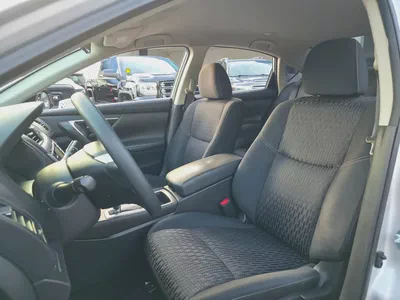 Nissan Altima SV 2017, V4 GCC Specs Very Well Maintained No Any Issue-8