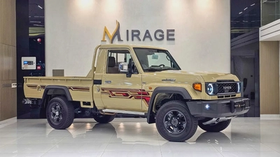 TOYOTA - LAND CRUISER - 70SERIES (GRJ79) - 2025 MODEL - V6 4.0L - 0KM - UNER WARRANTY FROM AGENCY-0