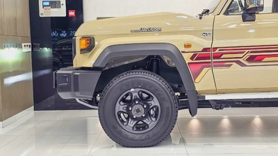 TOYOTA - LAND CRUISER - 70SERIES (GRJ79) - 2025 MODEL - V6 4.0L - 0KM - UNER WARRANTY FROM AGENCY-15