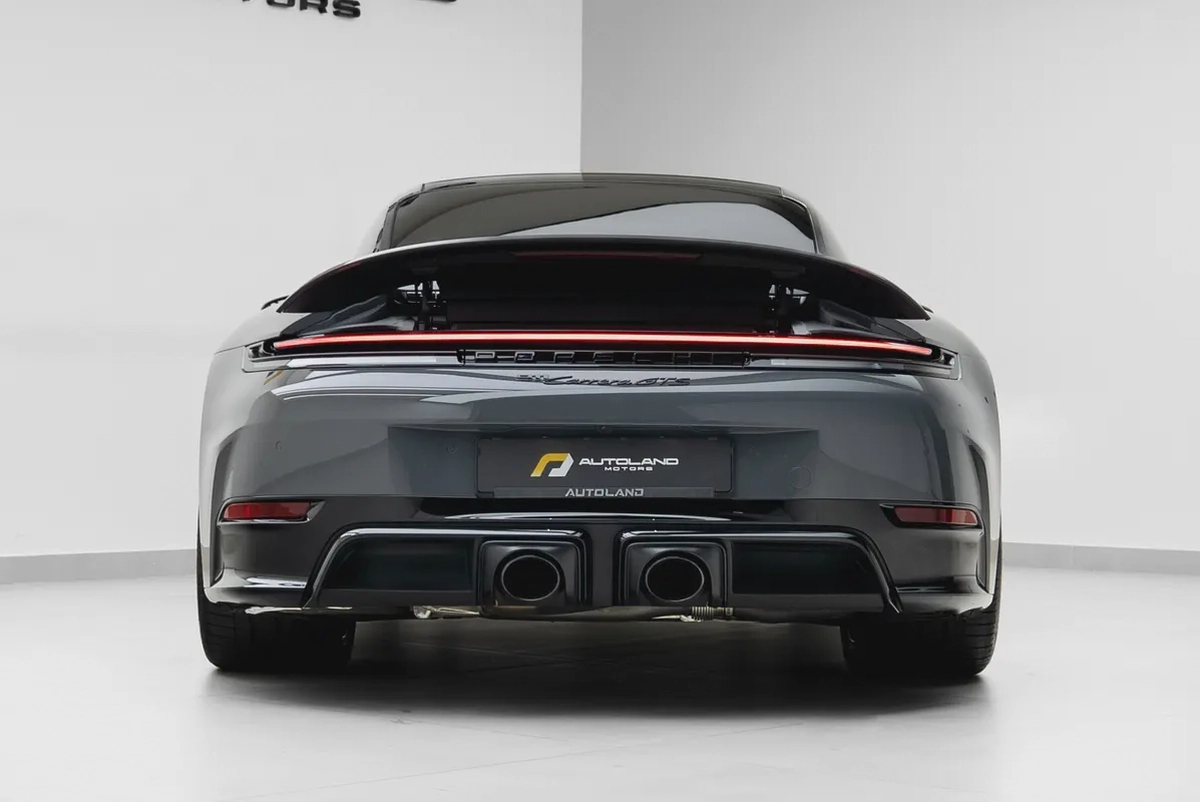 2025 PORSCHE 911 CARRERA GTS WITH WARRANTY.-4-4