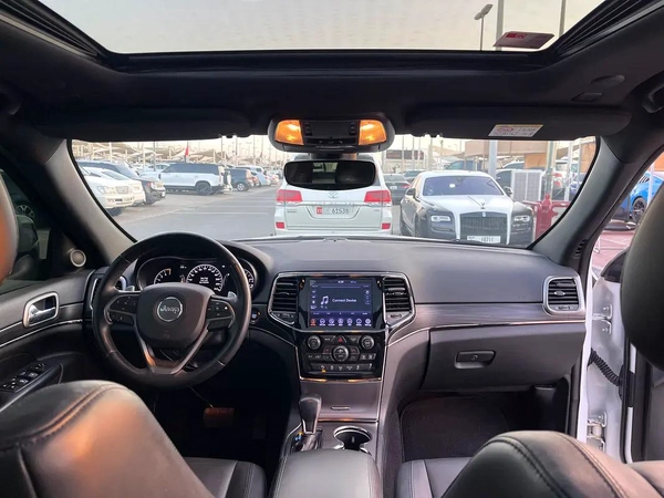 2020 Jeep Cherokee Sport - GCC Specs - Excellent Condition