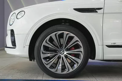 2021 - Bentley Bentayga V8 for 444,000.00 AED-6