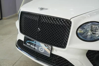 2021 - Bentley Bentayga V8 for 444,000.00 AED-7