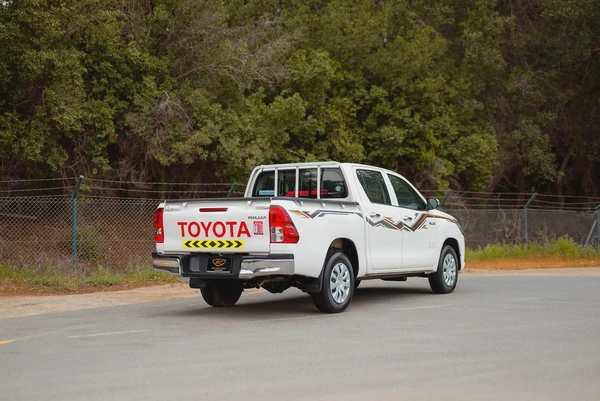 Hilux | Double Cabin 4x2 | Automatic | GCC Specs | Ref#T51049