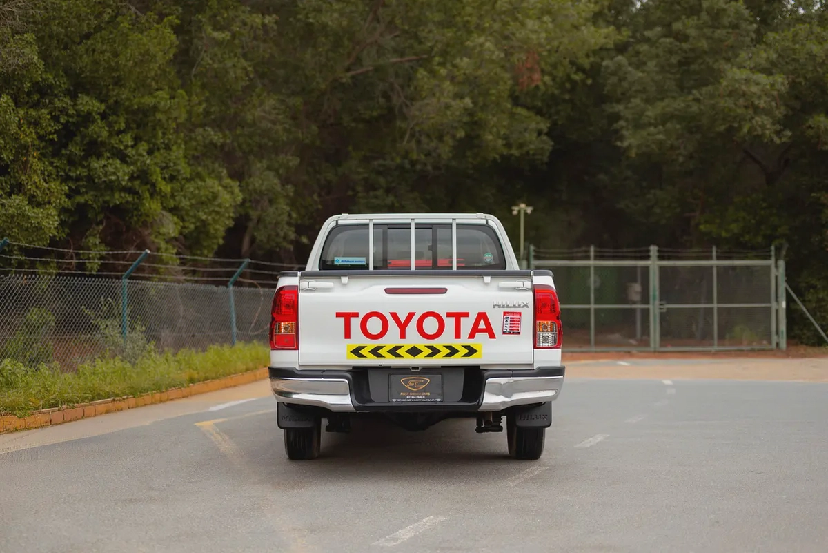 Hilux | Double Cabin 4x2 | Automatic | GCC Specs | Ref#T51049-5-5