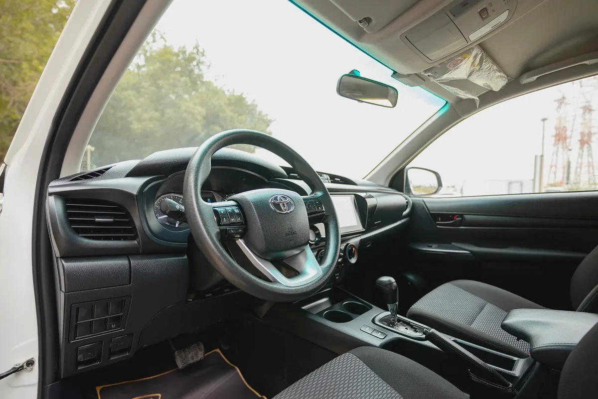 Hilux | Double Cabin 4x2 | Automatic | GCC Specs | Ref#T51049-13-13