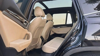 BMW X3 xDrive 30i Exclusive 2.0L-10