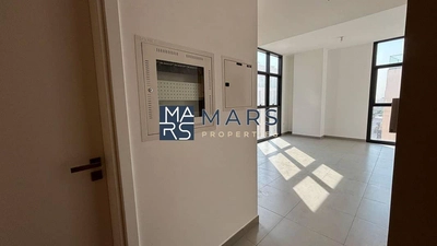 Modern & Cozy Studio, Perfect for City Life!-2
