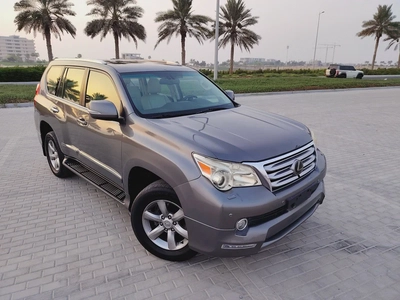 Lexus GX 460 2012 GCC Immaculate Condition Full Option Low KM Car Perfect For Family Use-3