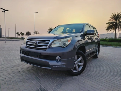 Lexus GX 460 2012 GCC Immaculate Condition Full Option Low KM Car Perfect For Family Use-6