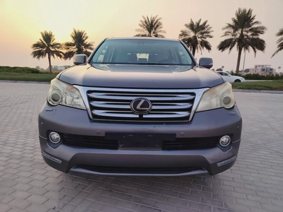 Lexus GX 460 2012 GCC Immaculate Condition Full Option Low KM Car Perfect For Family Use-7