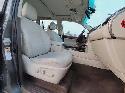 Lexus GX 460 2012 GCC Immaculate Condition Full Option Low KM Car Perfect For Family Use-10