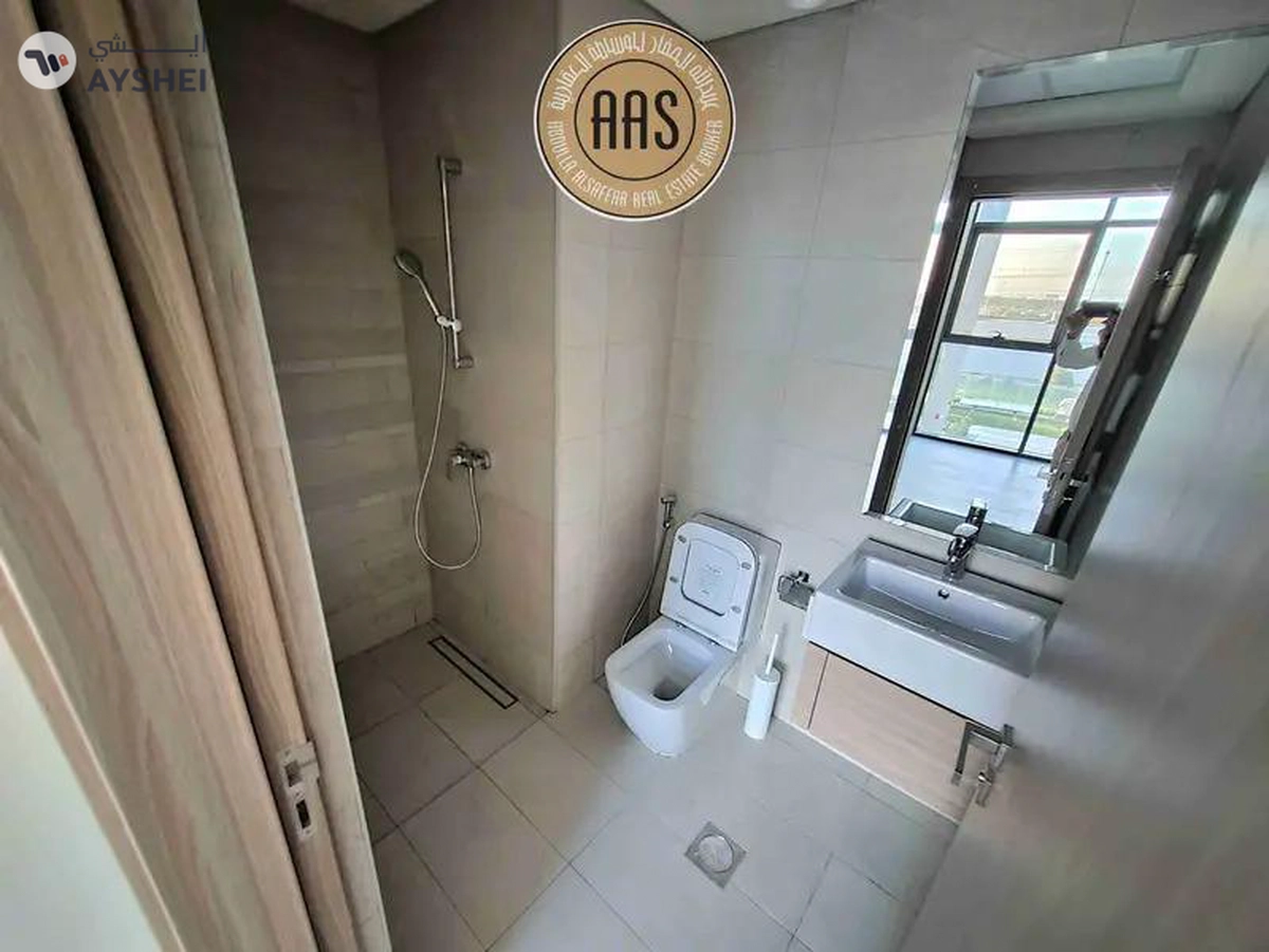 Reasonably priced 2BHK • Chiller Free • Available on high Floor • Rent 100k 04 Cheques-13-13