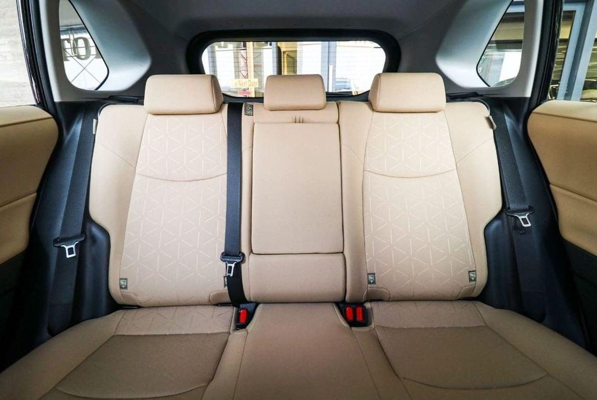 Toyota RAV4 RAV4 XLE 2.0L  MED OPTION SUNROOF 20223