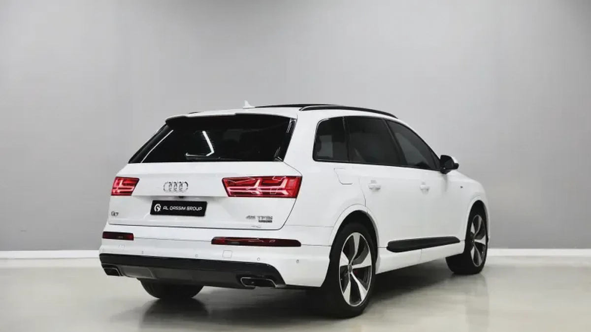 Audi Q7-2-2