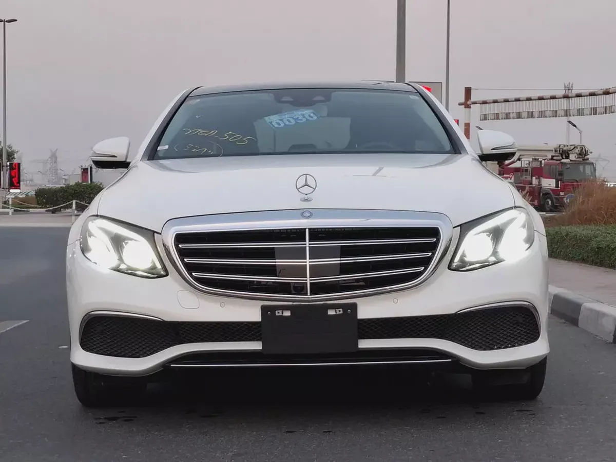 EXTRA CLEAN E400 ONLY 33000 KM FRESH JAPAN IMPORTED