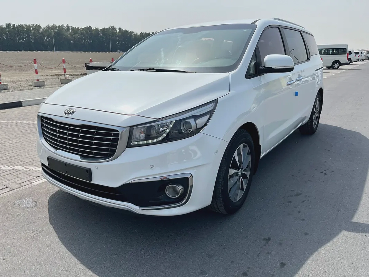 Kia Carnival LX 2018 - Korean Specs - Well Maintained