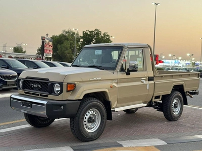 Toyota Land Cruiser Pick Up Single Cab Std 4.0L-0