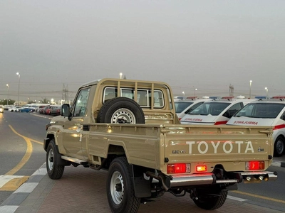 Toyota Land Cruiser Pick Up Single Cab Std 4.0L-3
