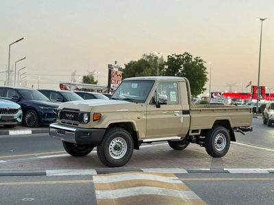 Toyota Land Cruiser Pick Up Single Cab Std 4.0L-4