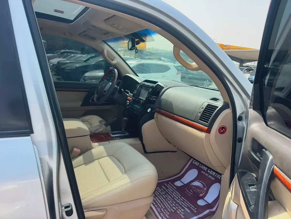 Toyota landcruiser 2013 silver color fullopshin-7-7