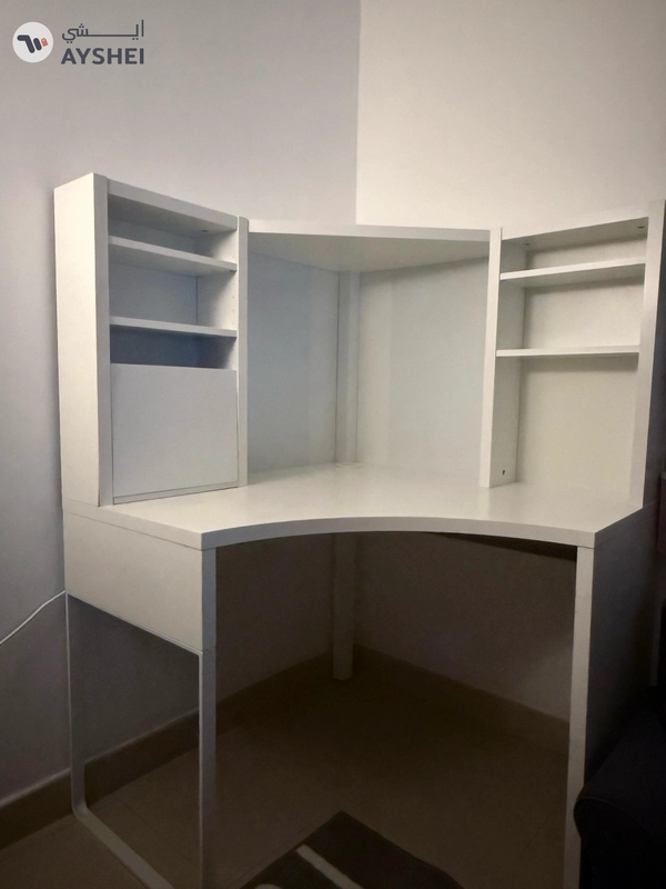Desk Table