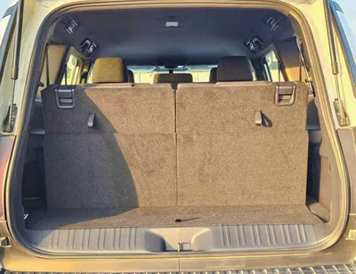 Toyota Prado TXR TOYOTA PRADO URBAN ROUND LIGHTS FABRIC SEATS SMALL DVD BASIC E OM PETROL AT 2.4L V4 4WD (CODE # P24U-5