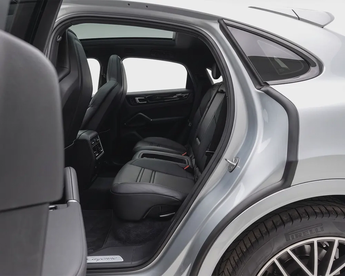 Porsche Cayenne Coupe 2021 | GCC Specs | AED 3,570 / Monthly-13-13