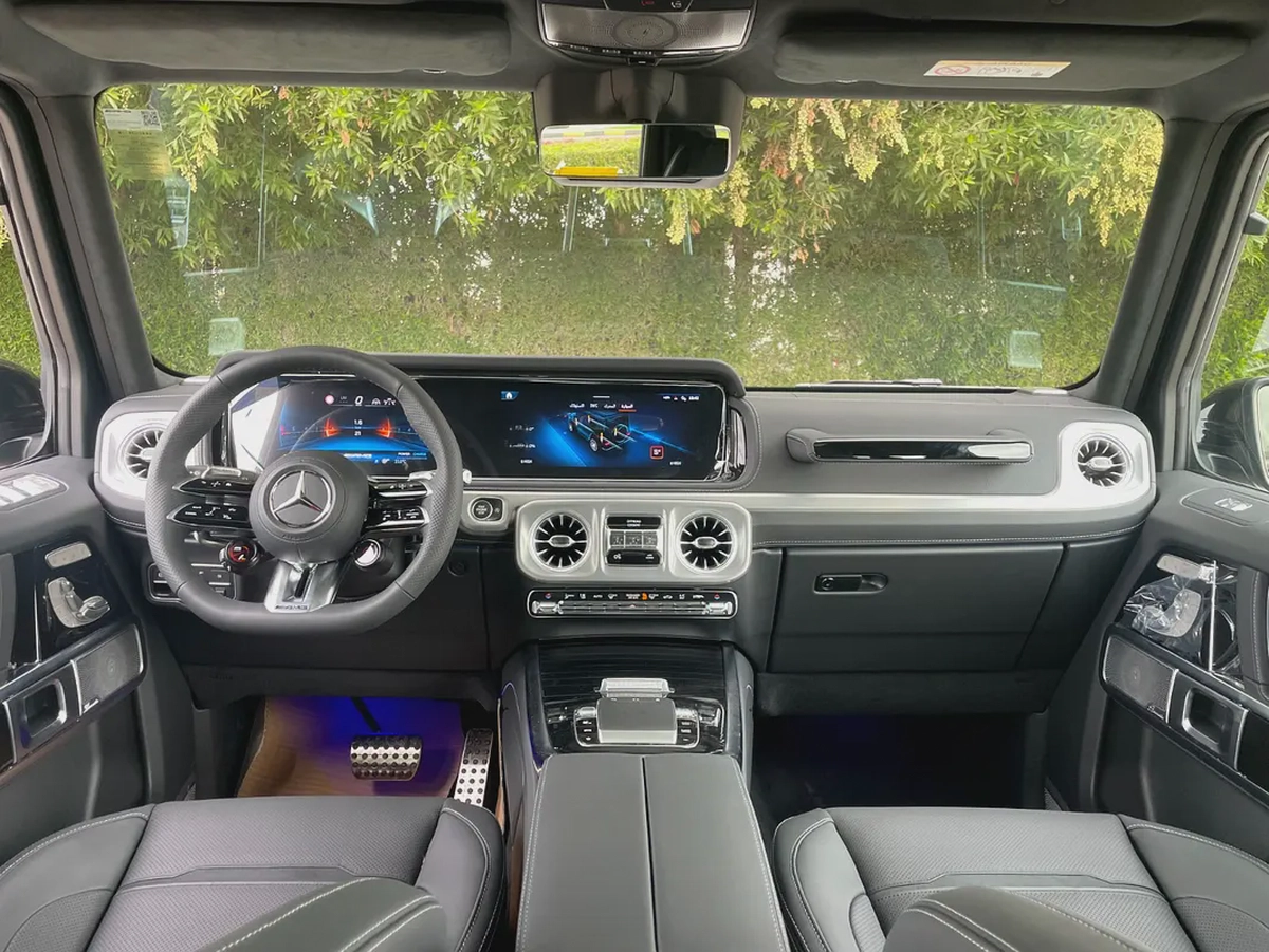 Mercedes-Benz • G-Class • G 63 AMG-7-7