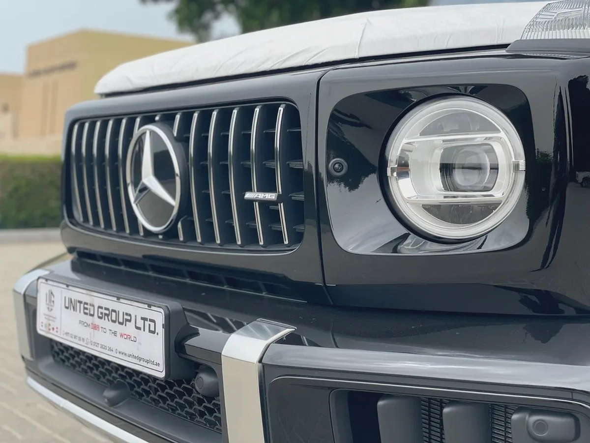 Mercedes-Benz • G-Class • G 63 AMG-18-18