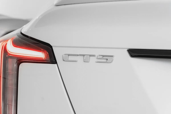 6,378 AED / 60 months / 0% DP | 2022 Cadillac CT5-V Blackwing / Agency Warranty Service Contra