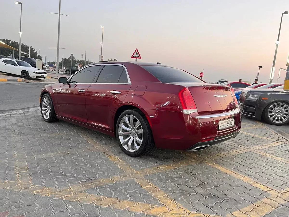 2015 Chrysler 300C-8-8