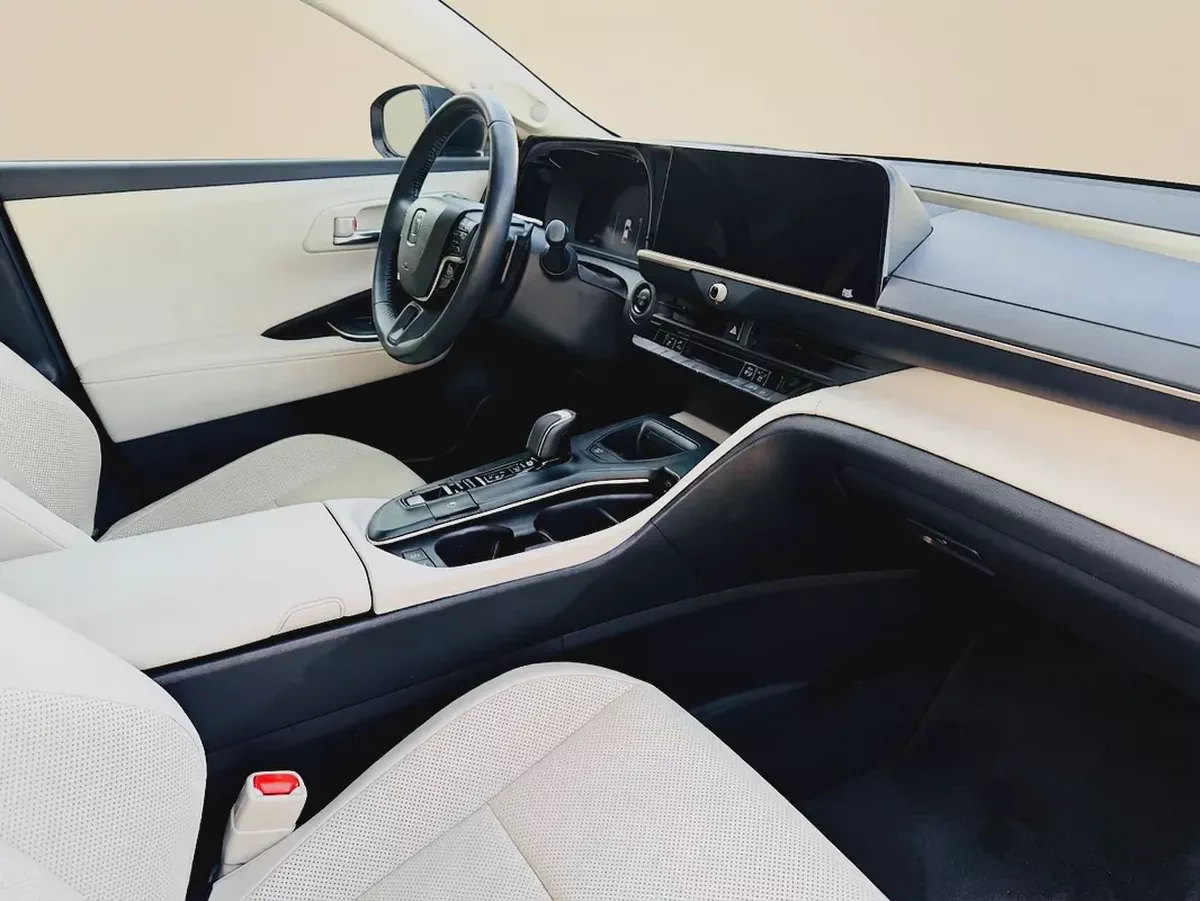 AED 2804 PM | TOYOTA CROWN PLATINUM HYBRID 2023 |AGENCY WARRANTY & SERVICE CONTRACT JUNE 2029 | GCC-11-11
