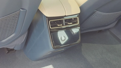 ZEEKR 001 AWD (Blue White)-9