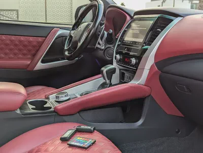 MITSUBISHI MONTERO SPORT 2021 SIGNATURE EDITION GCC ACCIDENT FREE IN EXCELLENT CONDITION-4