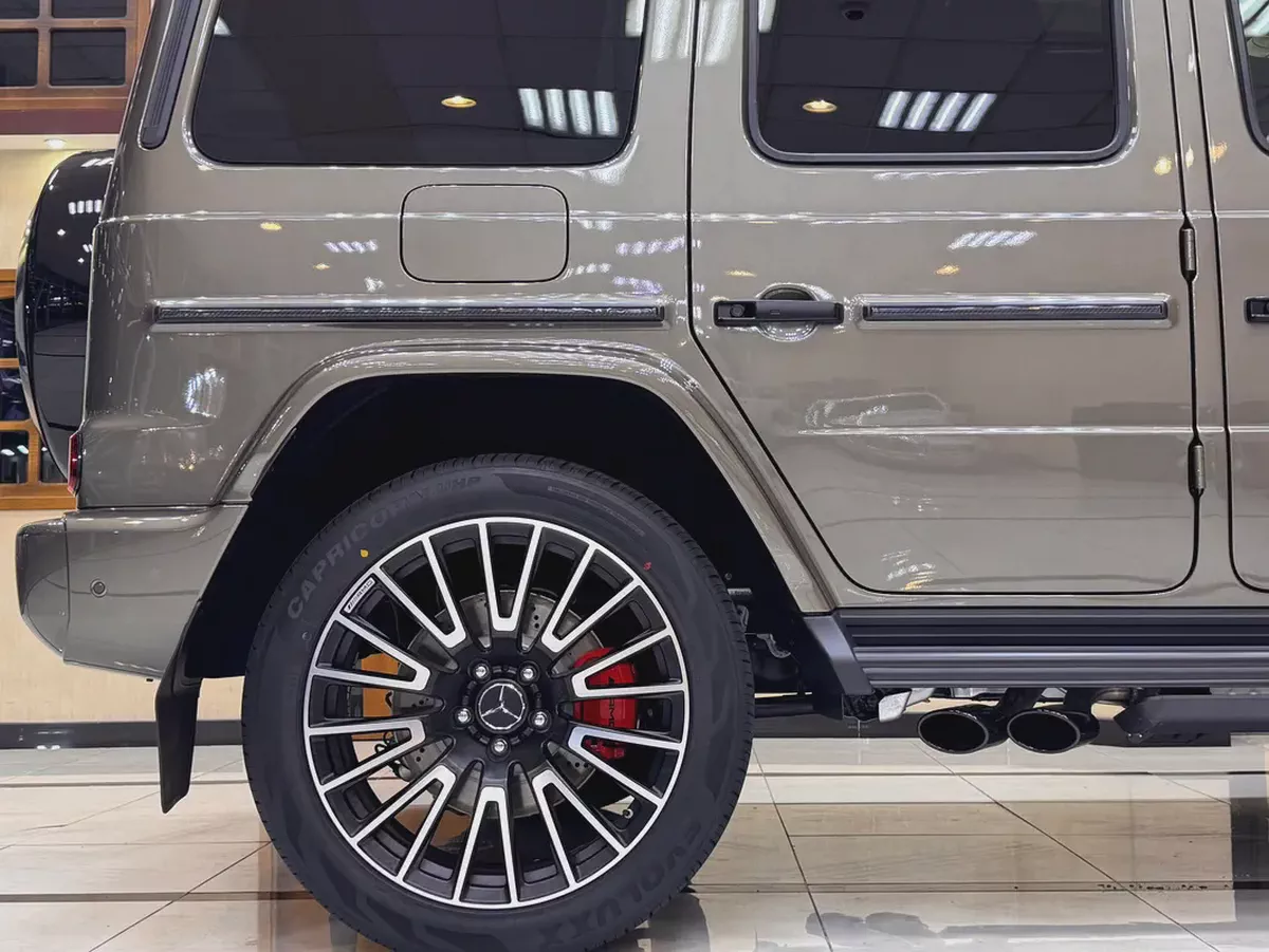 G 63 AMG / FULL CARBON PACKAGE / 5 YEARS WARRANTY / BRAND NEW-8-8