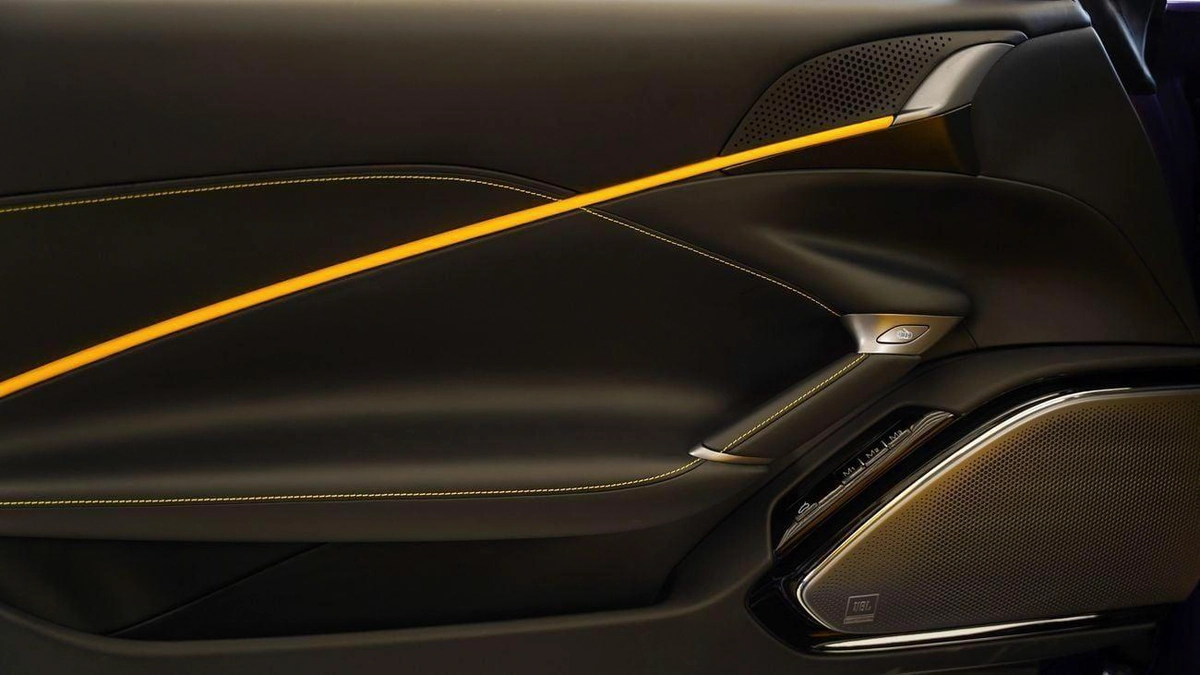 Ferrari Roma Ferrari Roma 2025 – V8 | 2-Door Grand Tourer-7-7