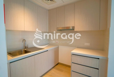 Apartment for rent in Waters Edge, Yas Island-2