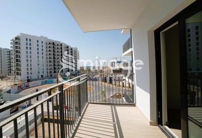 Apartment for rent in Waters Edge, Yas Island-3
