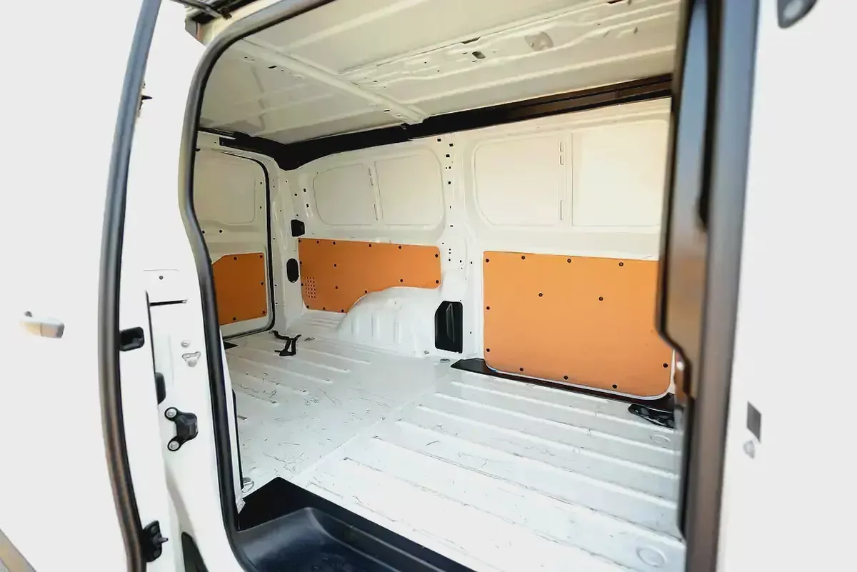 Peugeot Expert | Delivery Van | Automatic Diesel | GCC Specs | Ref#P01276-7-7