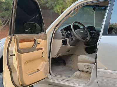 Lexus LX 470 2003 American Specs - Excellent Condition-6