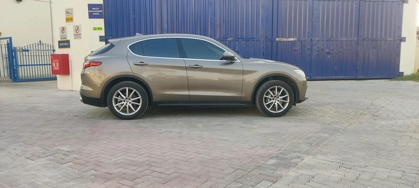 Alfa Romeo Stelvio 2018 | GCC | Single Owner | Full Agency Serviced