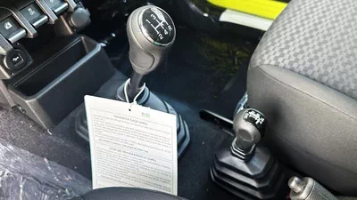 Suzuki Jimny GL 1.5L MT  PETROL MY2025 FOR EXPORT ONLY-4