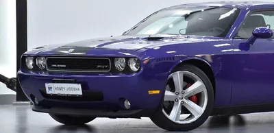 Dodge Challenger SRT8 6.1 HEMI ( 2010 Model ) in Purple / Violet Color GCC Specs-1