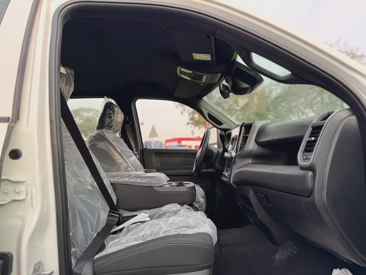 RAM 2500 Bighorn 2025 - GCC Specs - Brand New-10-10