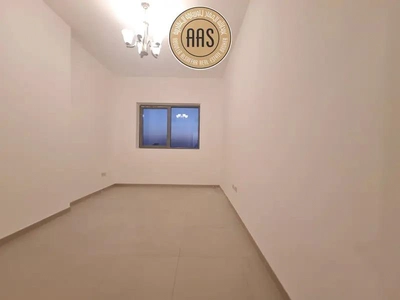 Full Sea View 2Bhk With Master Rooms 80k Full Facilities-11